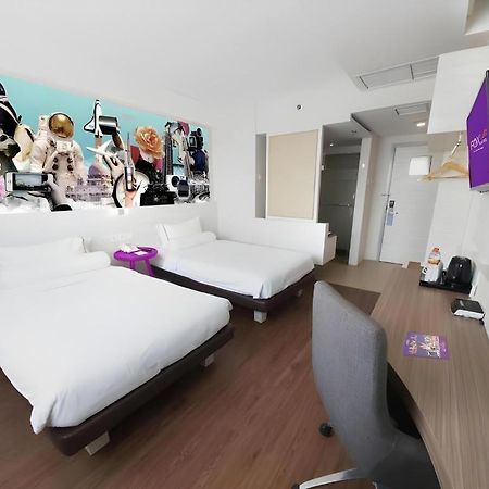 Royal Bay Hotel Makassar Eksteriør bilde