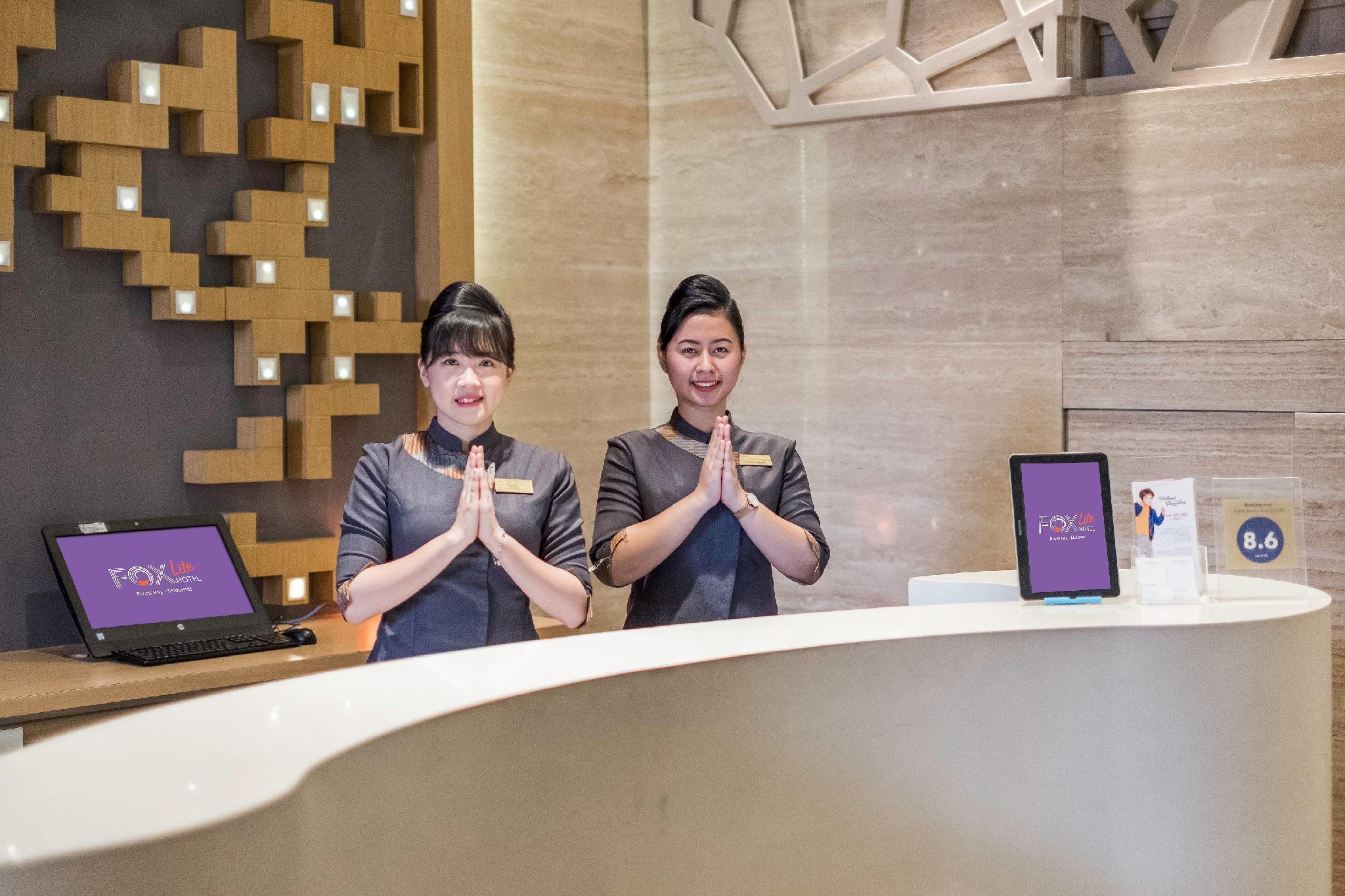 Royal Bay Hotel Makassar Eksteriør bilde
